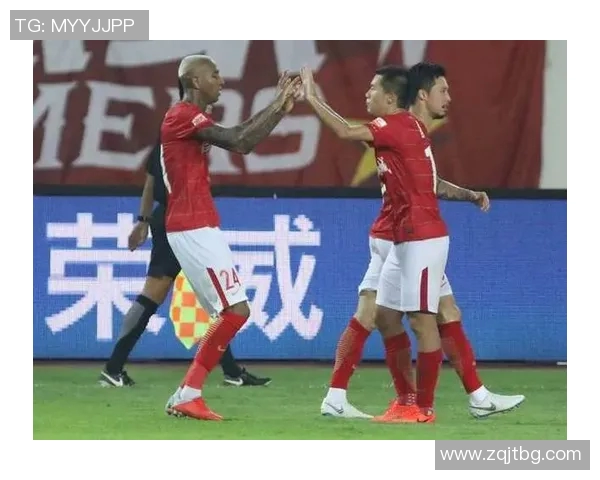 广州恒大与上港精彩对决直播全程回顾及赛后分析 广州恒大与上港精彩对决直播全程回顾及赛后分析